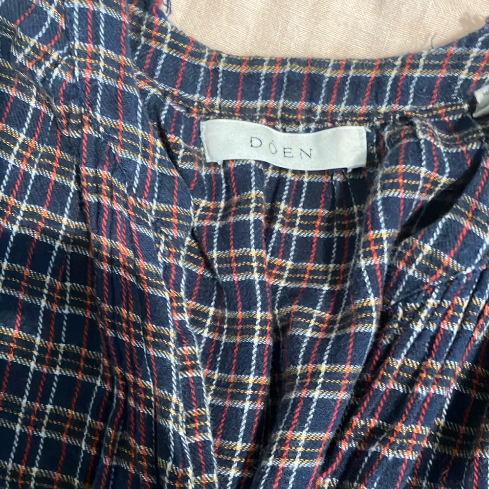 Doen children’s two piece pajama set plaid size 6 used condition